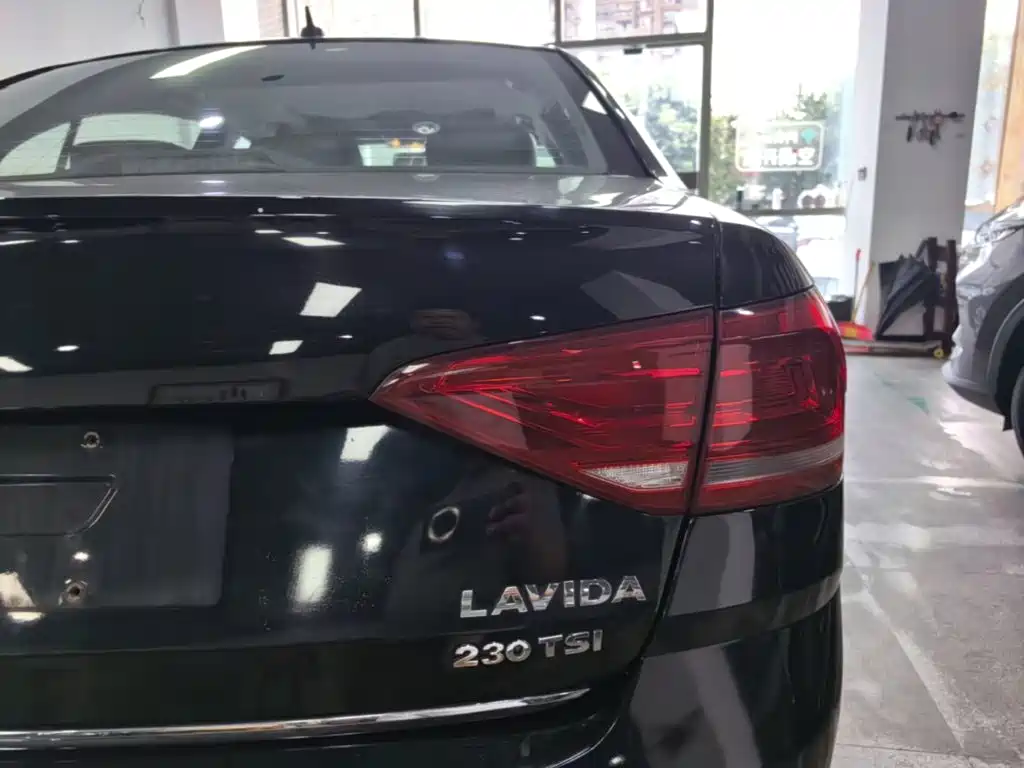 Volkswagen Lavida — миниатюра 8