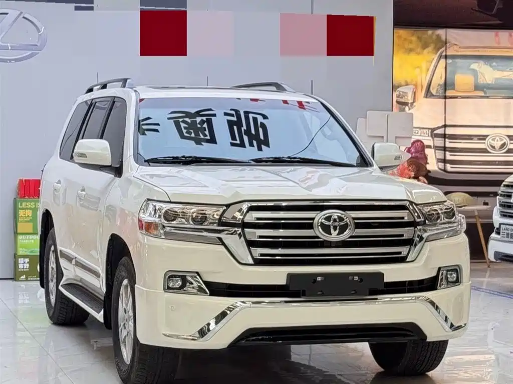 Toyota Land Cruiser 2012 4.6L AT VX-R