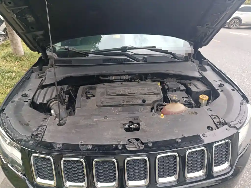 Jeep Compass — миниатюра 16