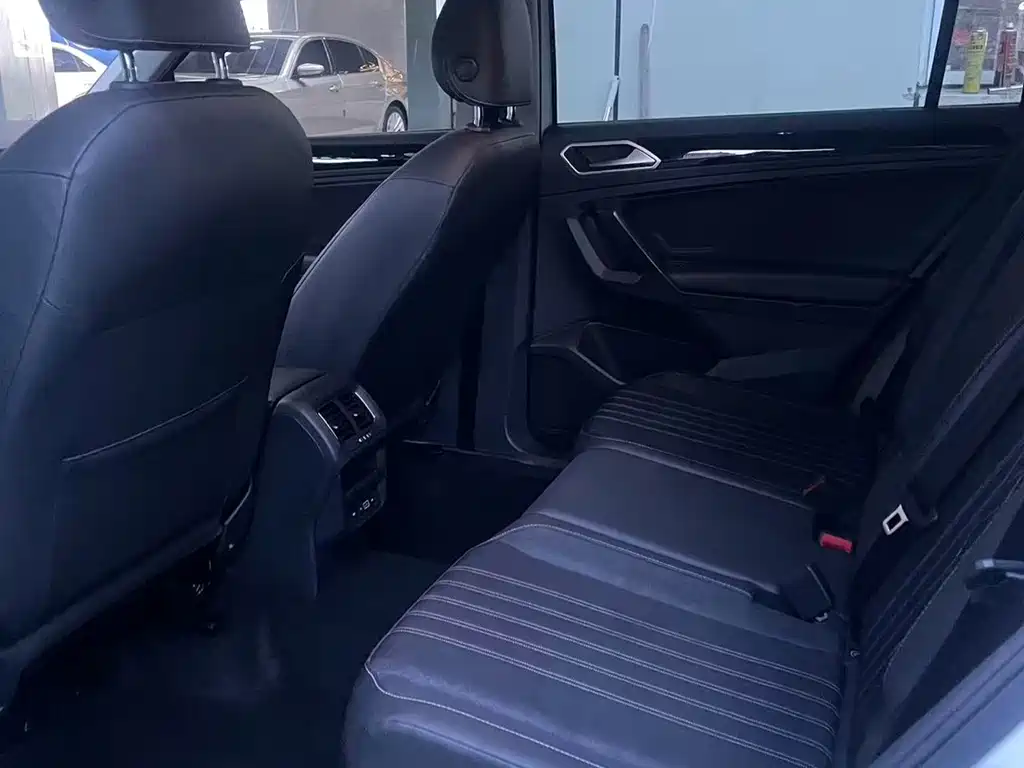 Volkswagen Tiguan L — миниатюра 8