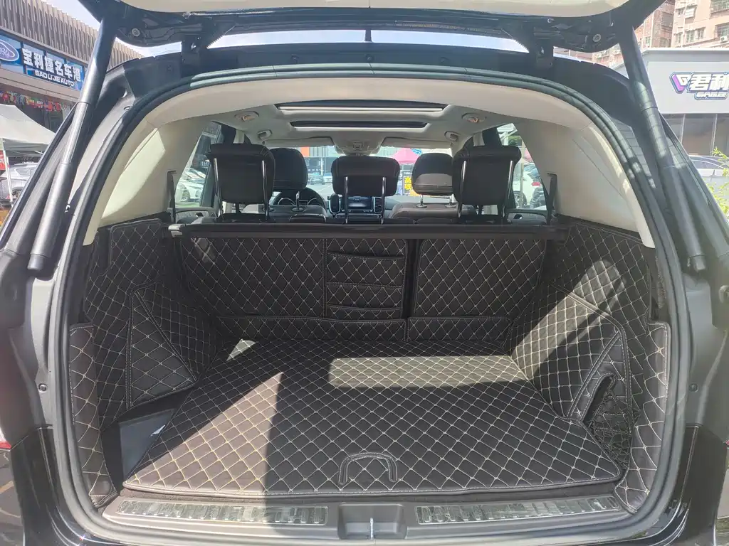 Mercedes-Benz GLE (Import) — миниатюра 13