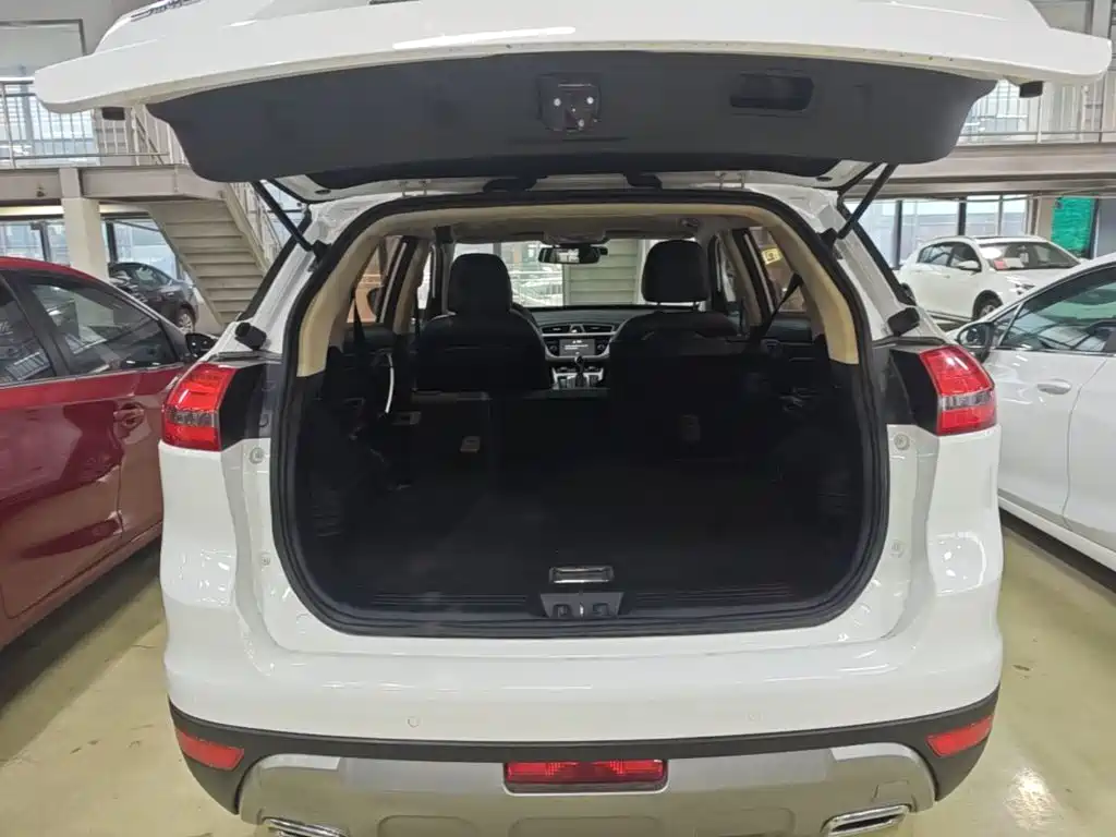 Geely Boyue — миниатюра 19