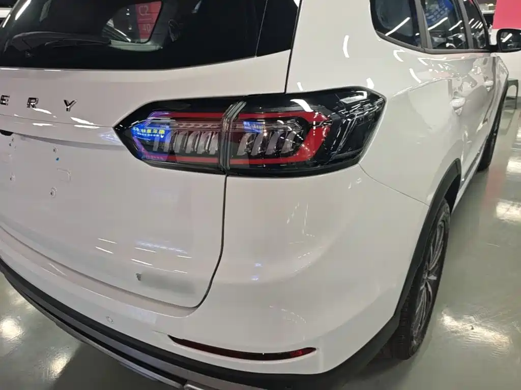 Chery Tiggo 8 8 2025 230TCI AT Luxury 7 мест