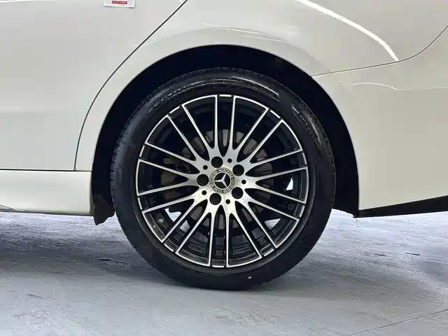 Mercedes-Benz C-Class — миниатюра 14
