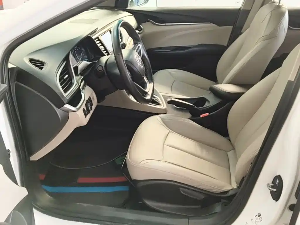 Buick Excelle — миниатюра 15