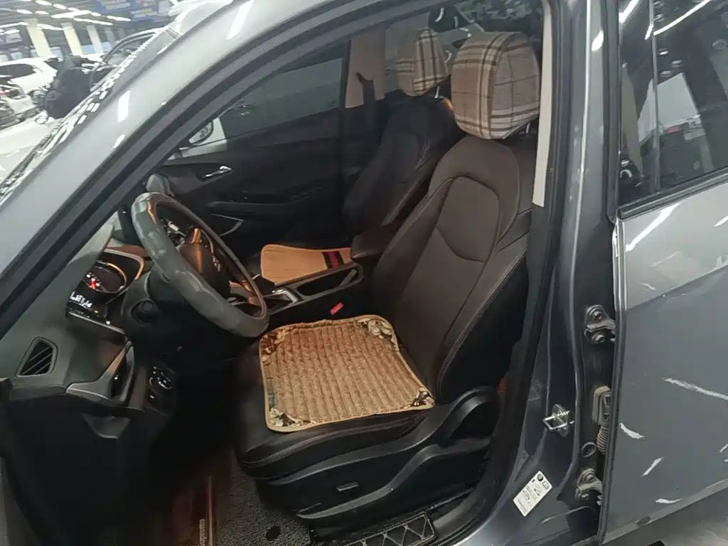 Chevrolet Volando — миниатюра 15