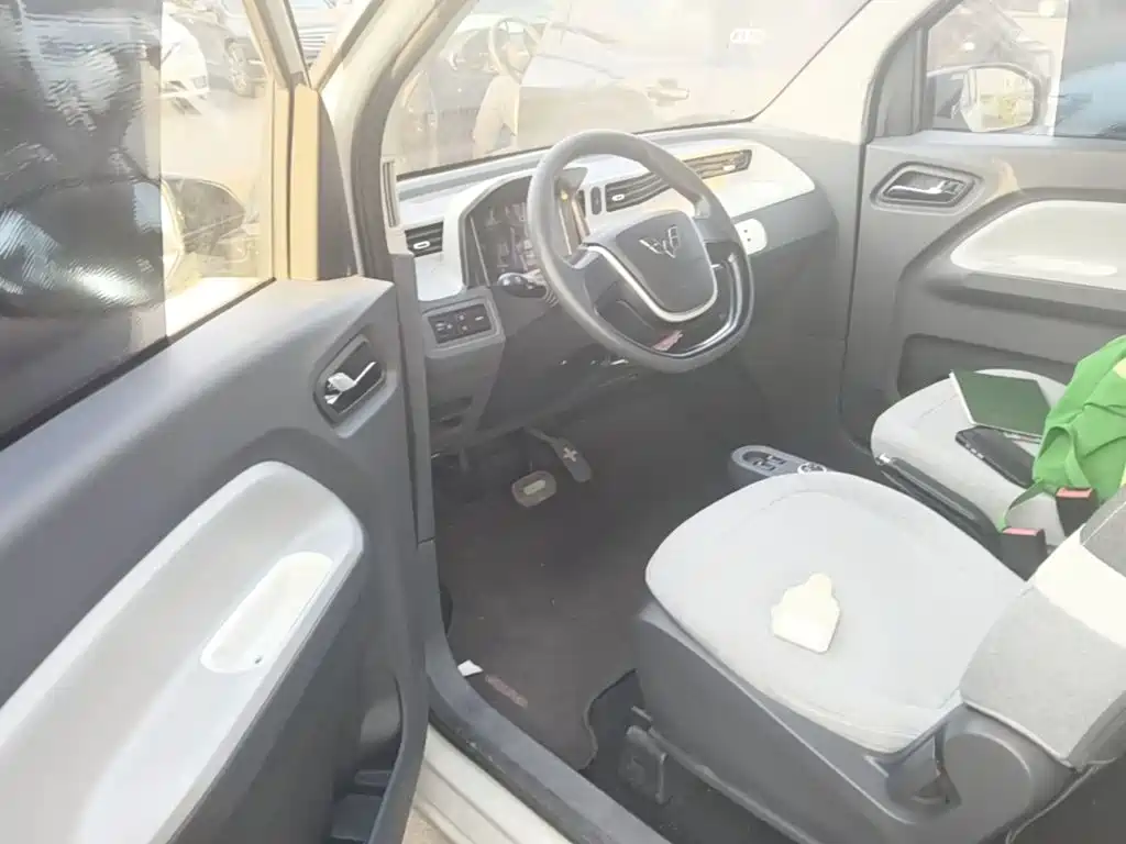 Wuling MINIEV — миниатюра 21