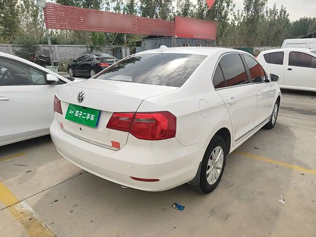 Volkswagen Jetta — миниатюра 7