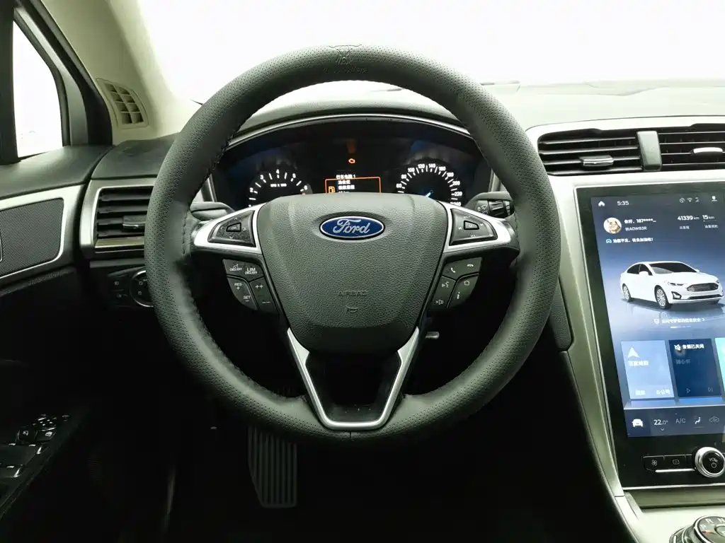 Ford Mondeo — миниатюра 11