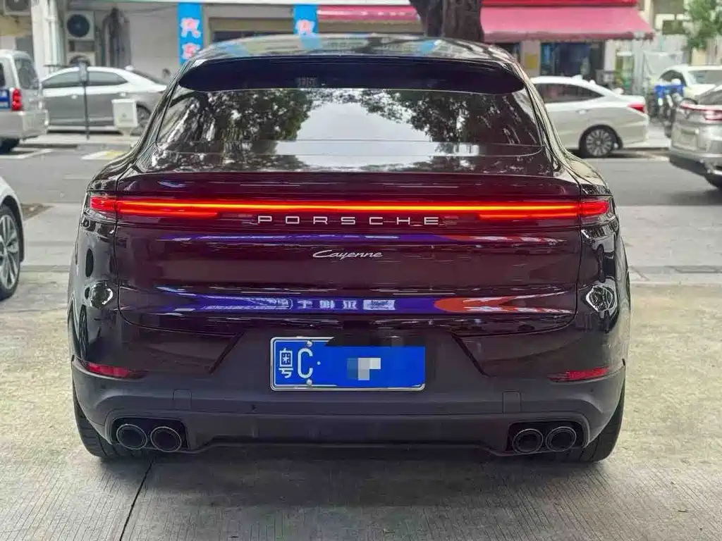 Porsche Cayenne — миниатюра 6