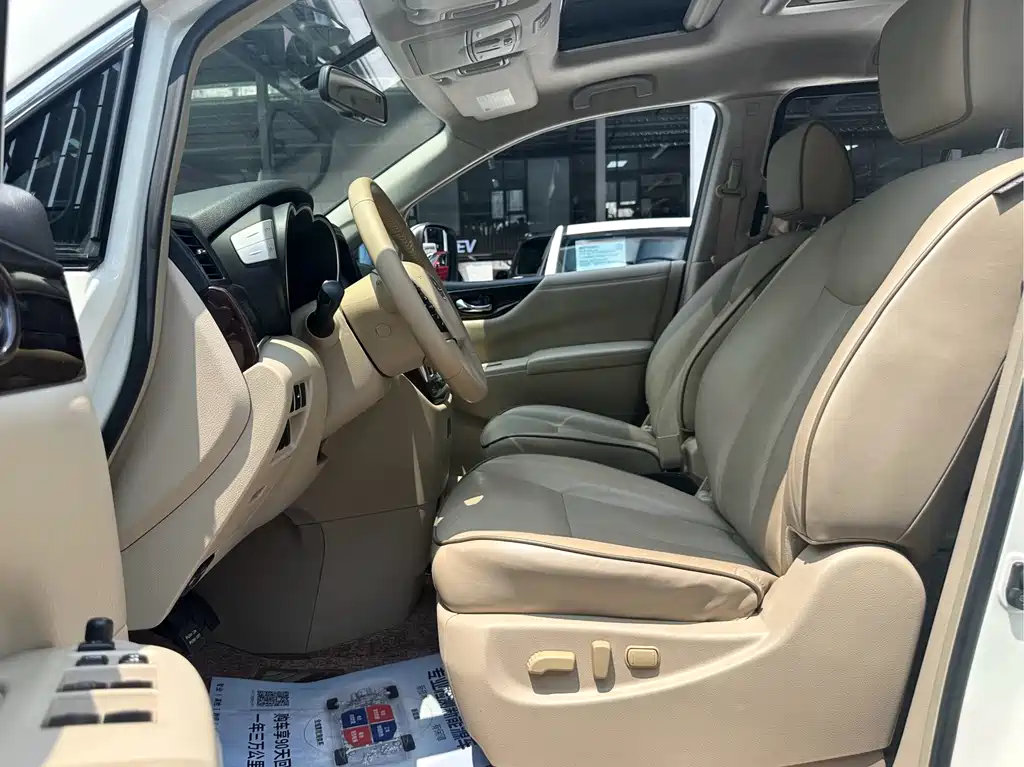 Nissan Quest — миниатюра 9