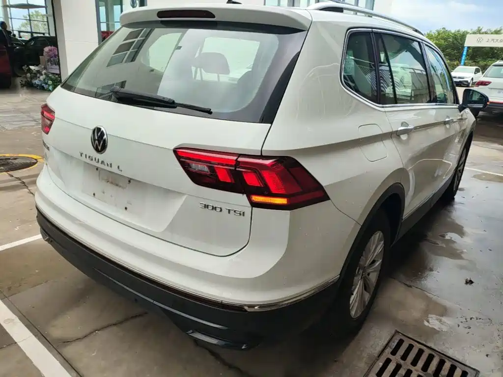 Volkswagen Tiguan L — миниатюра 7