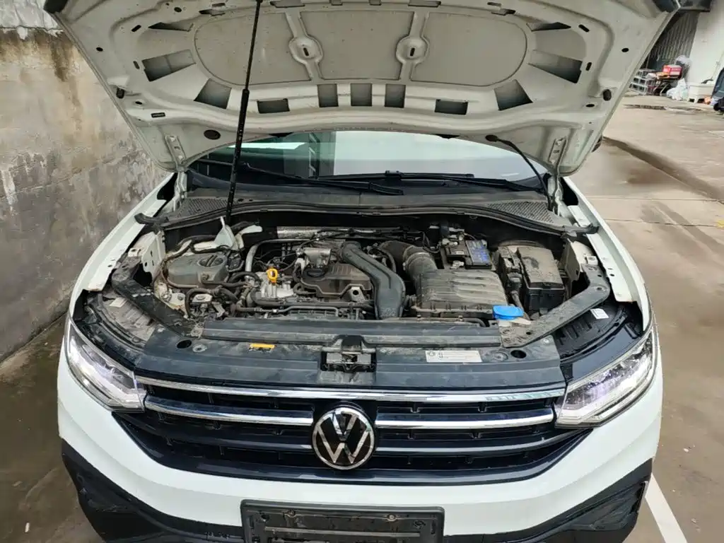 Volkswagen Tiguan L — миниатюра 20