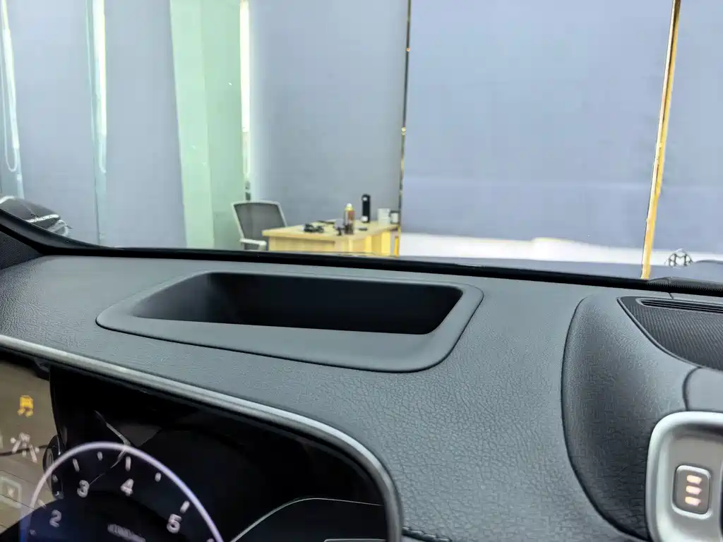 Mercedes-Benz S-Class — миниатюра 5