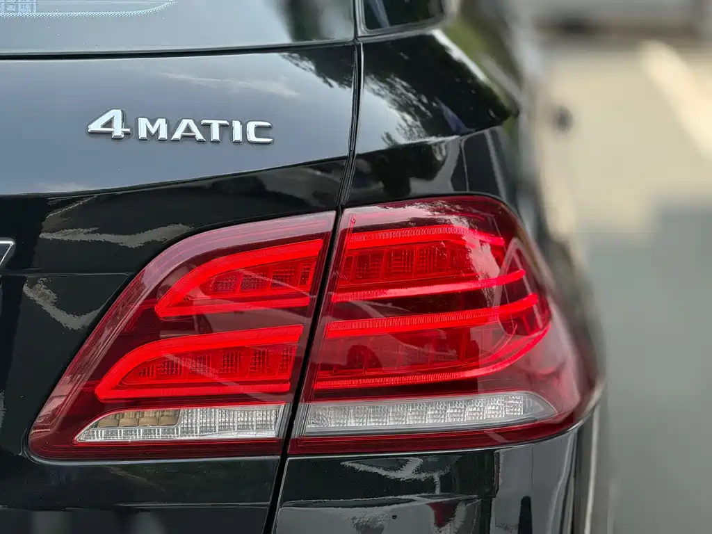Mercedes-Benz GLE (Import) — миниатюра 16