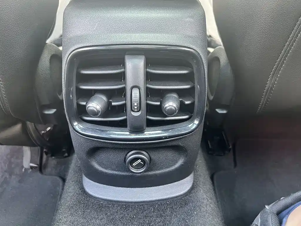 MINI Mini Clubman — миниатюра 22