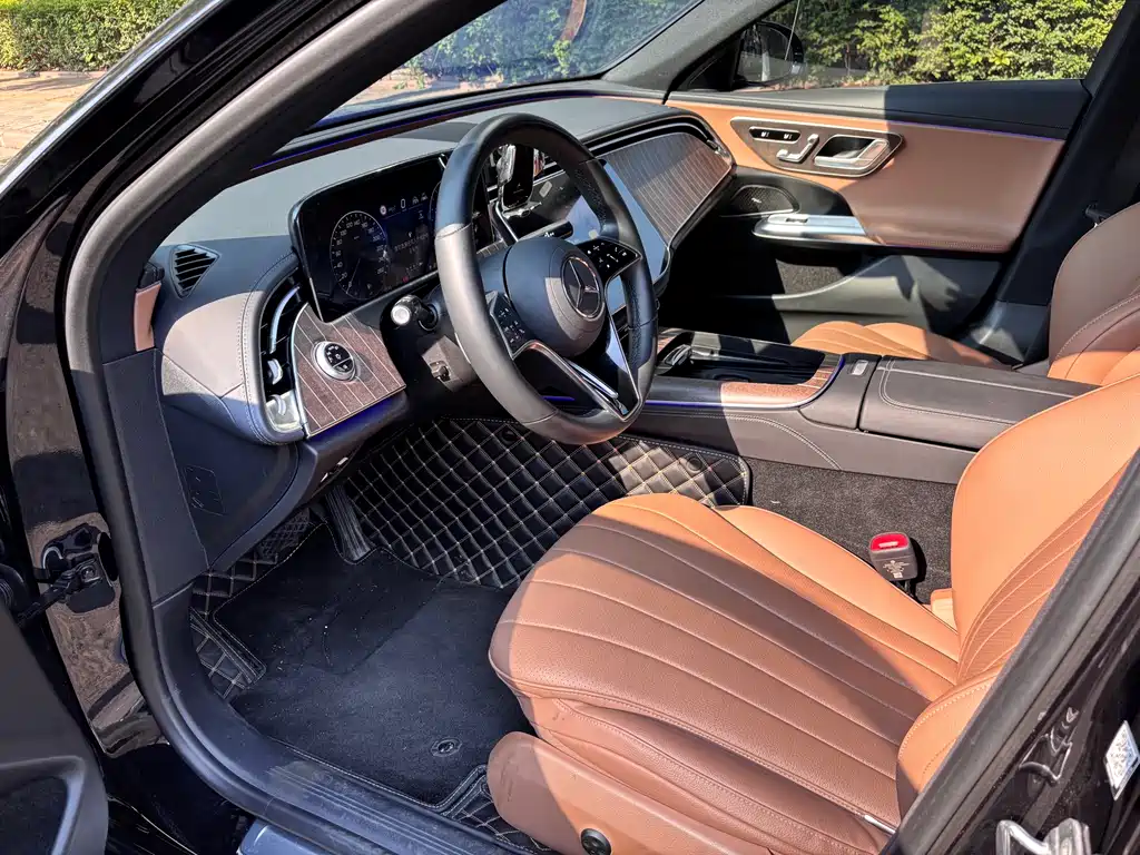 Mercedes-Benz E-Class E 2024 E 300 L Fashion