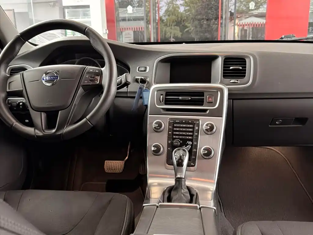 Volvo S60 — миниатюра 14