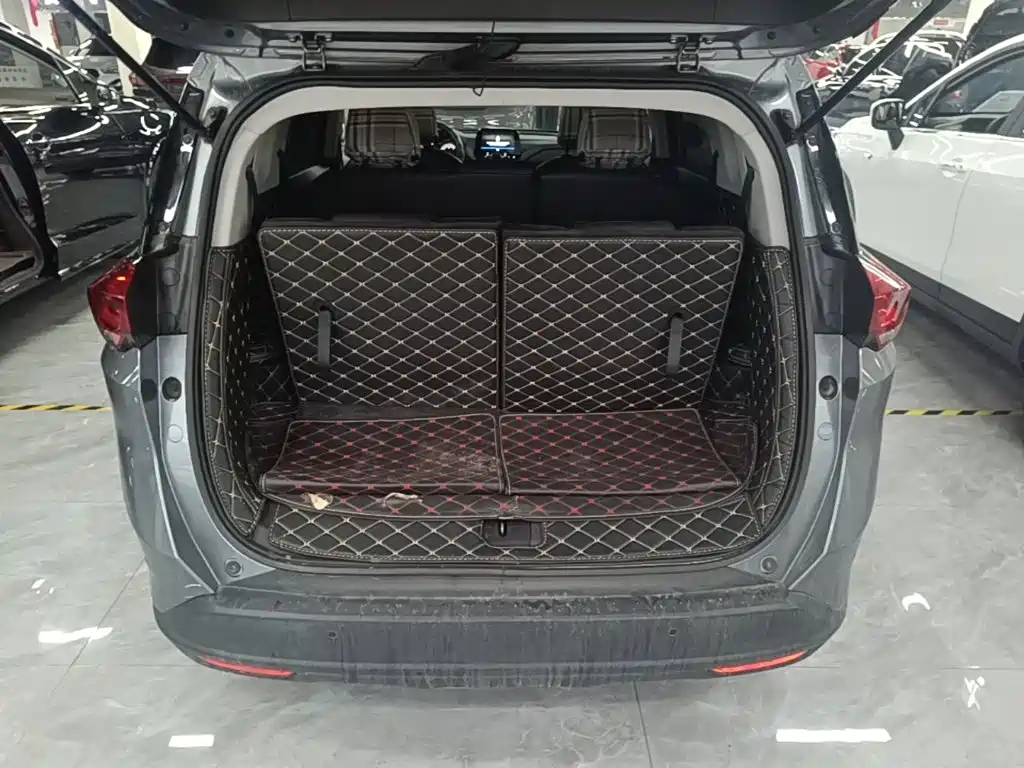 Chevrolet Volando — миниатюра 19