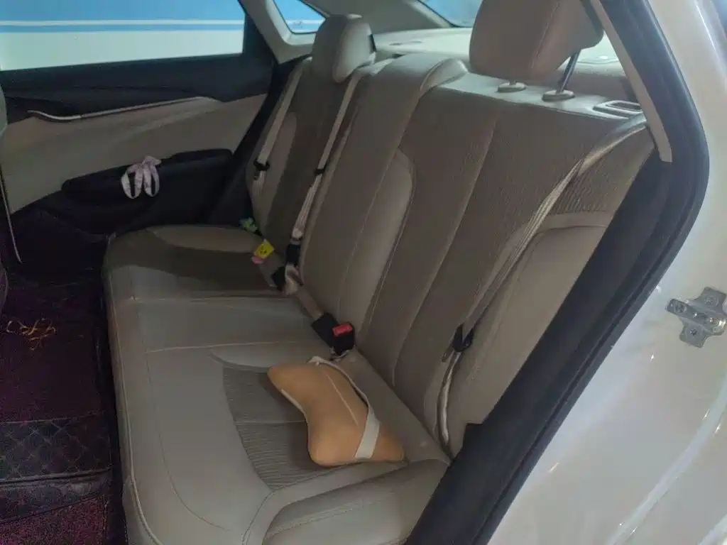 Buick Excelle — миниатюра 15