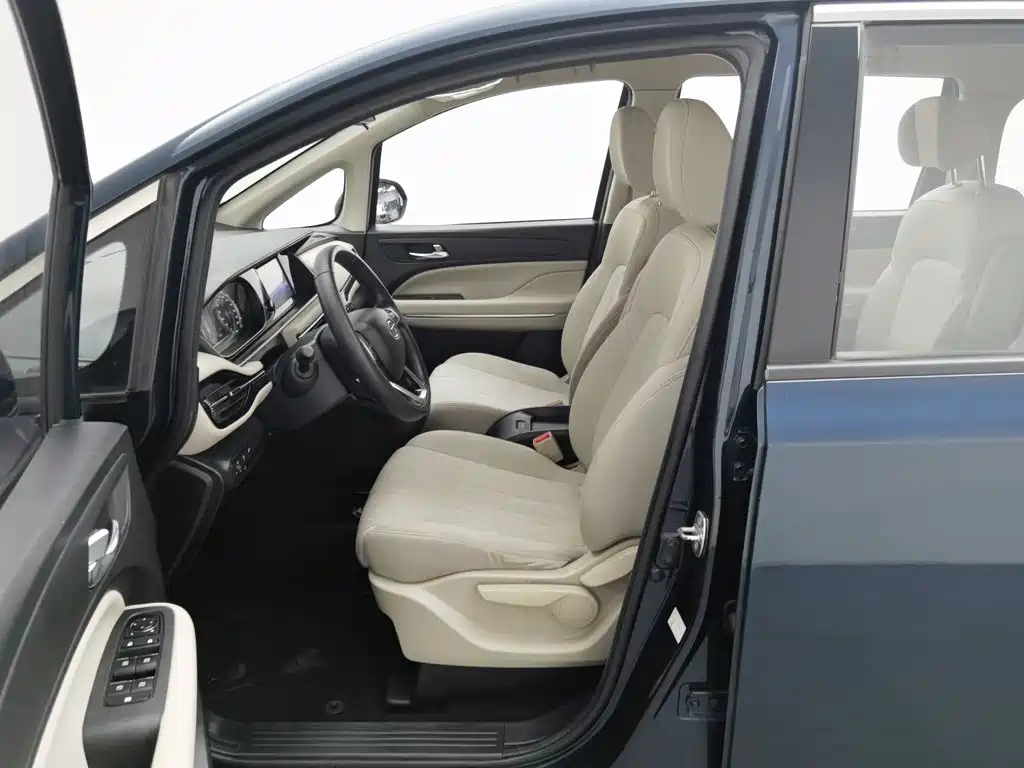 GAC Motor Trumpchi M6 — миниатюра 10