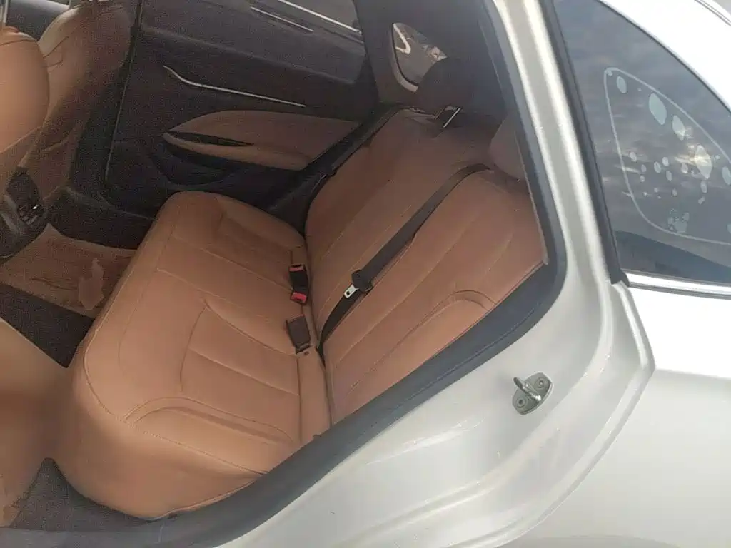 Buick Excelle — миниатюра 17