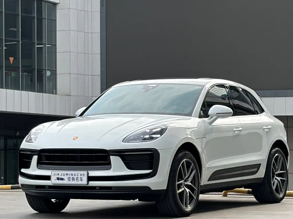 Porsche Macan 2022
