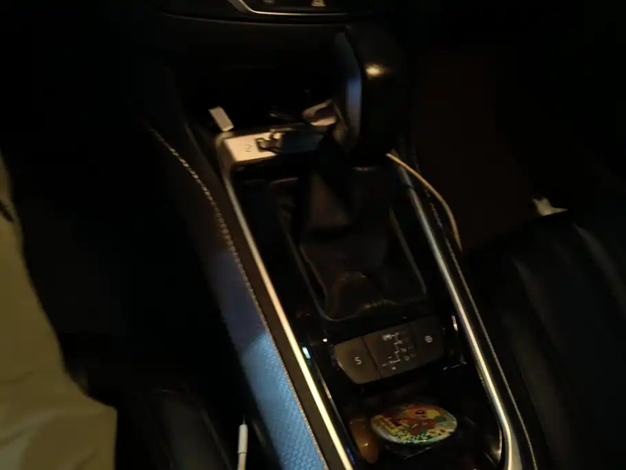 Peugeot 408 — миниатюра 16
