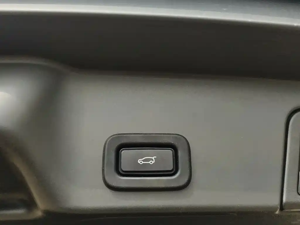 Land Rover Evoque — миниатюра 18