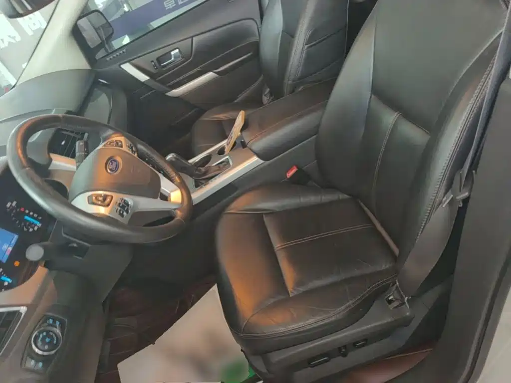 Ford Edge (Import) — миниатюра 15