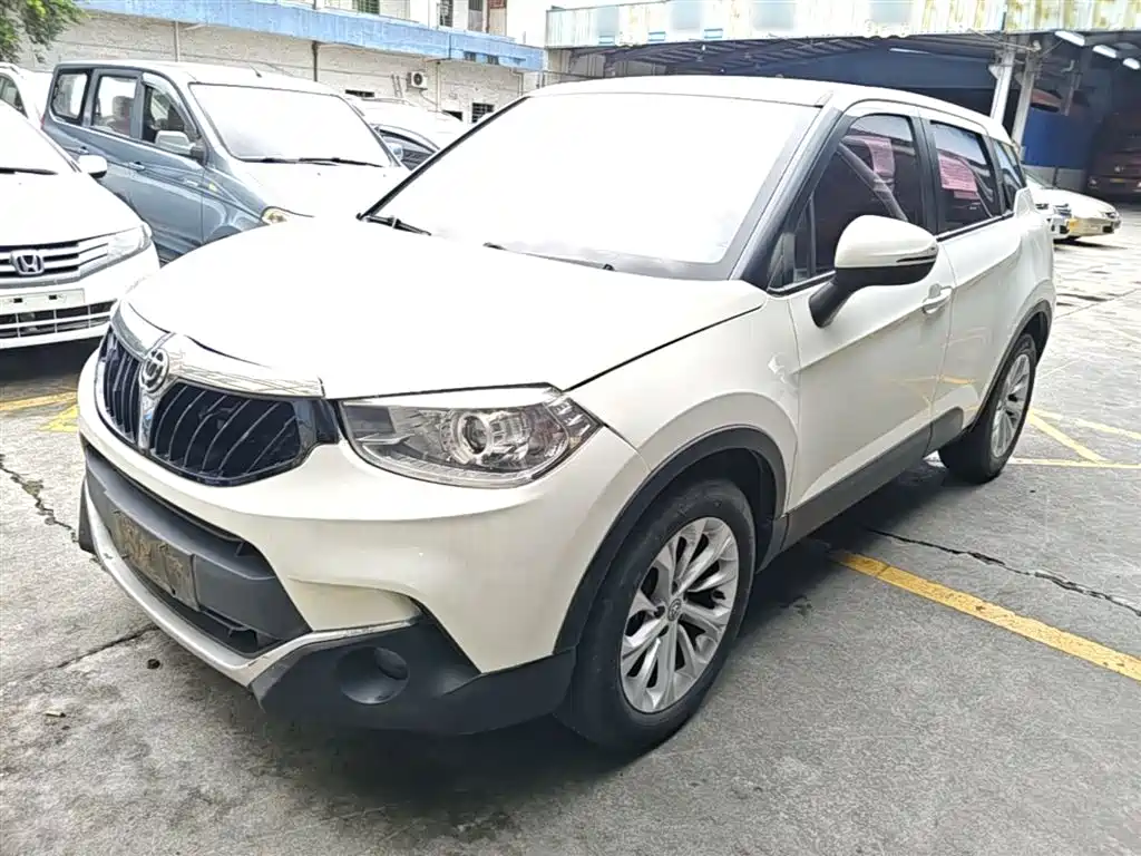Zhonghua V3 2015