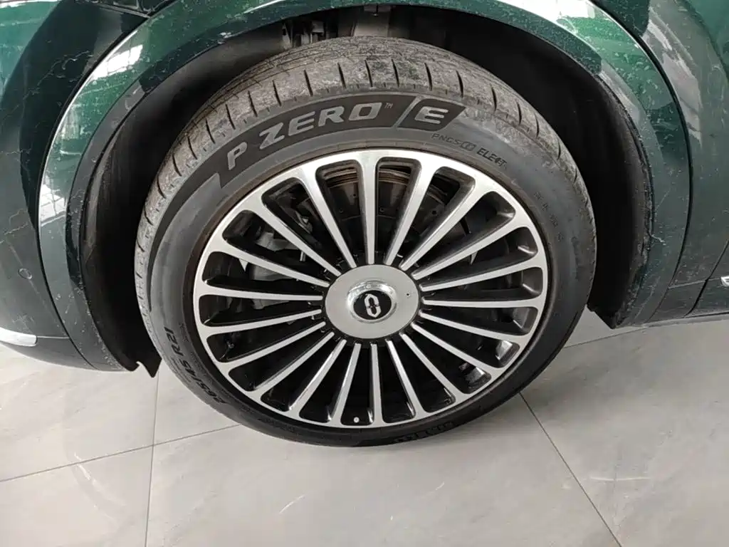AITO AITO M8 — миниатюра 23
