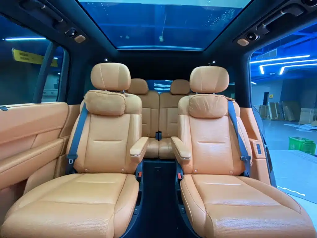 Lynk & Co 900 — миниатюра 28