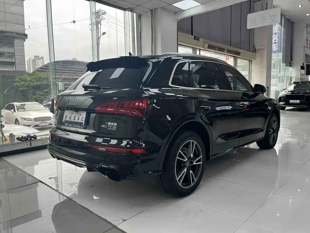 Audi Q5L — миниатюра 4