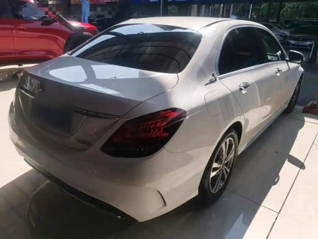 Mercedes-Benz C-Class — миниатюра 7