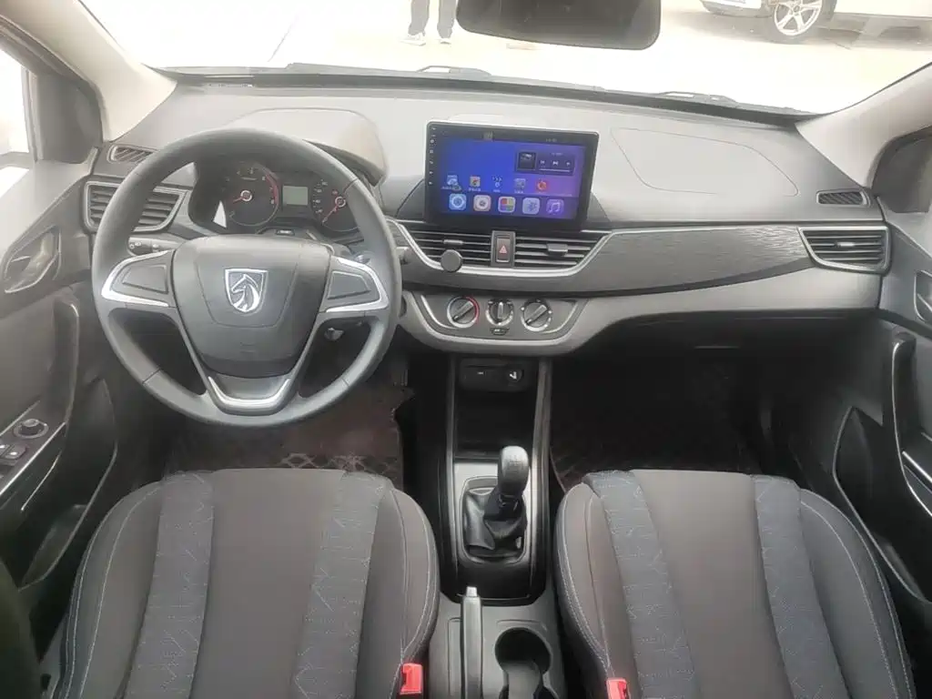 Baojun 310 — миниатюра 10