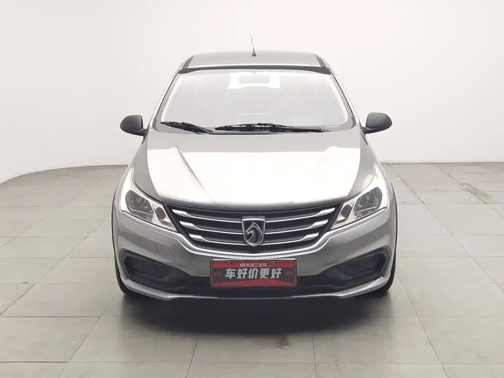 Baojun 310W — миниатюра 3