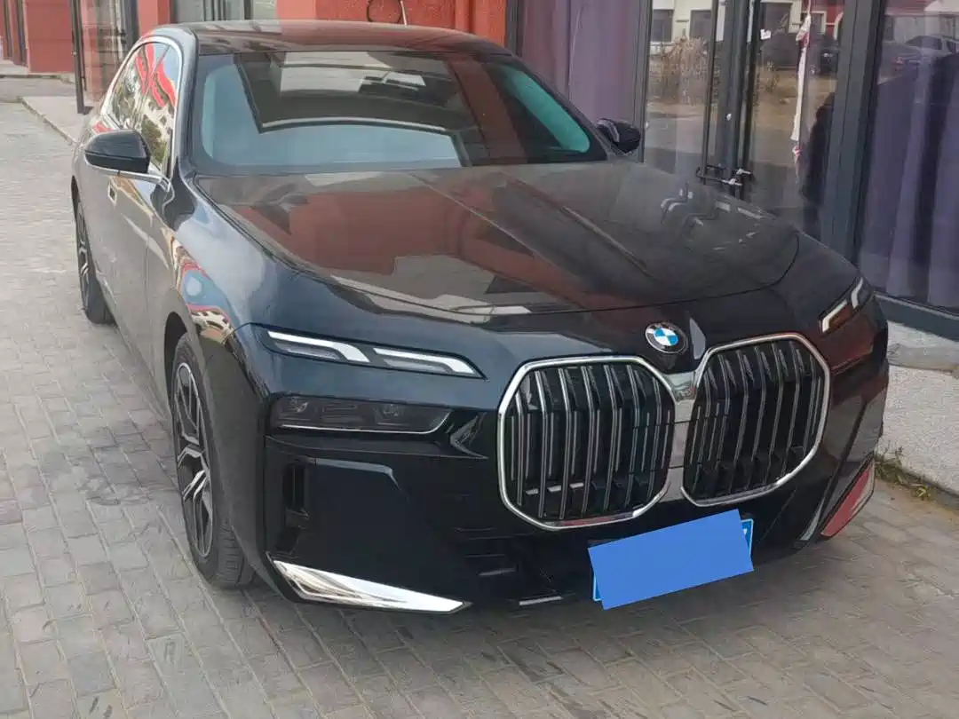 宝马7系 2026款 735Li M运动套装 2026