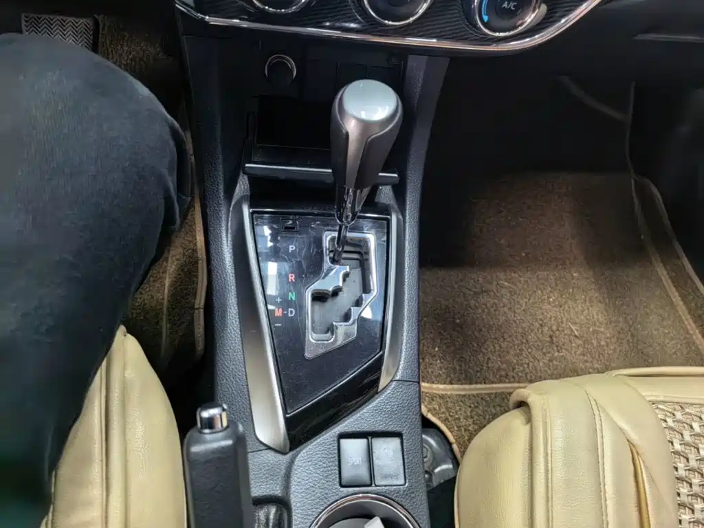 Toyota Corolla — миниатюра 14