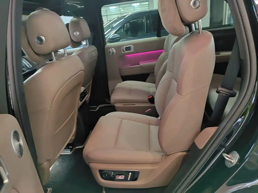 Li Auto Li L8 — миниатюра 17