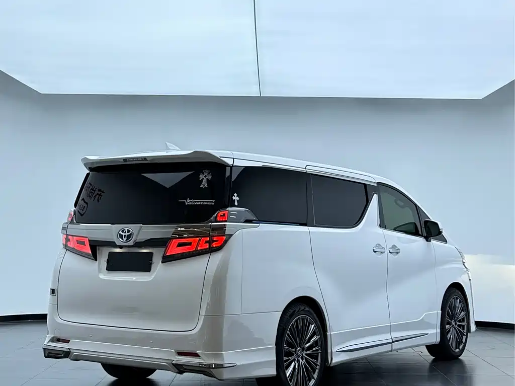 Toyota Vellfire 2019 2.5L HV Luxury