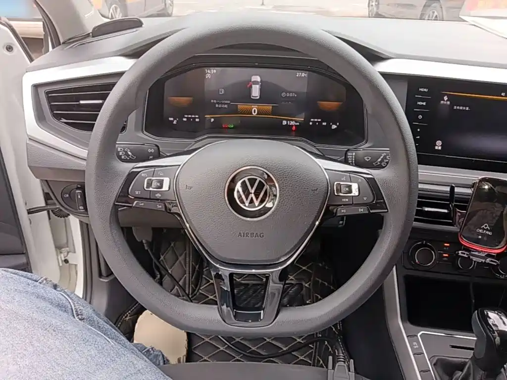 Volkswagen Polo — миниатюра 11