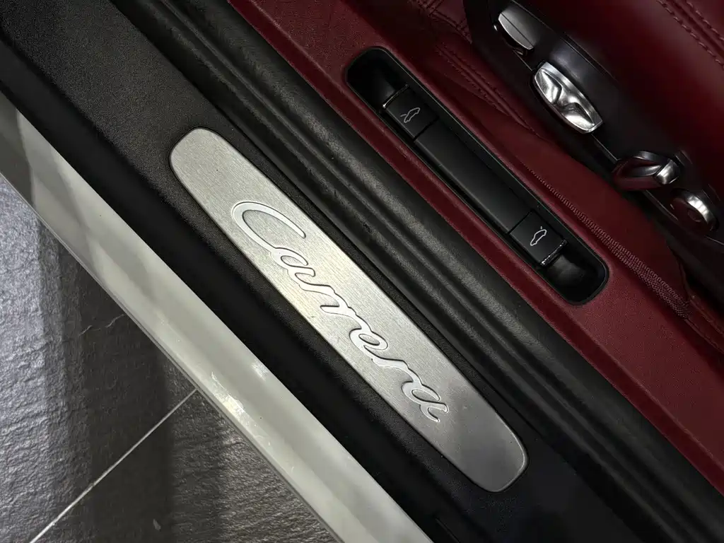 Porsche 911 — миниатюра 14