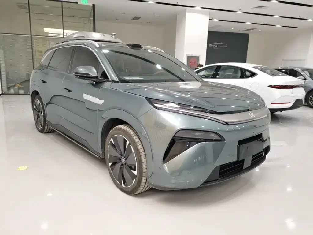 BYD Tang L L 2025 DM 175KM