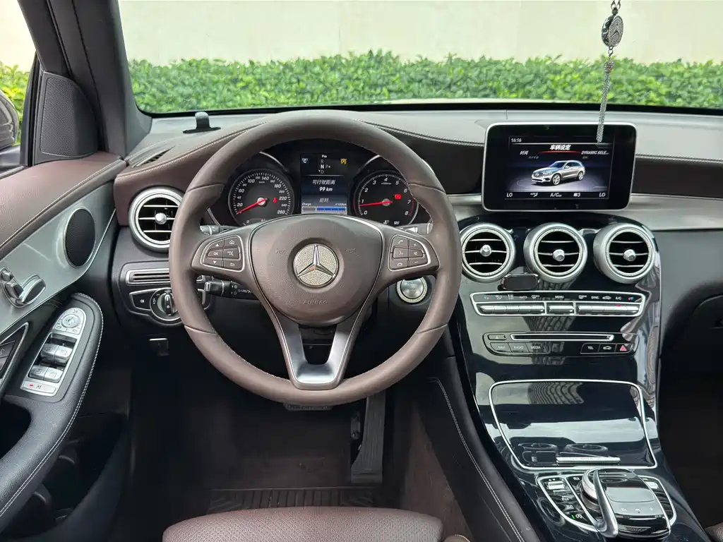 Mercedes-Benz GLC 2018 GLC 200 4MATIC