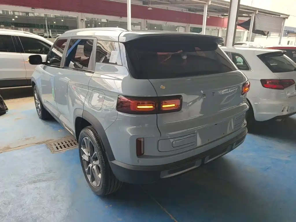 Geely Icon 2020 1.5TD i6 BSG