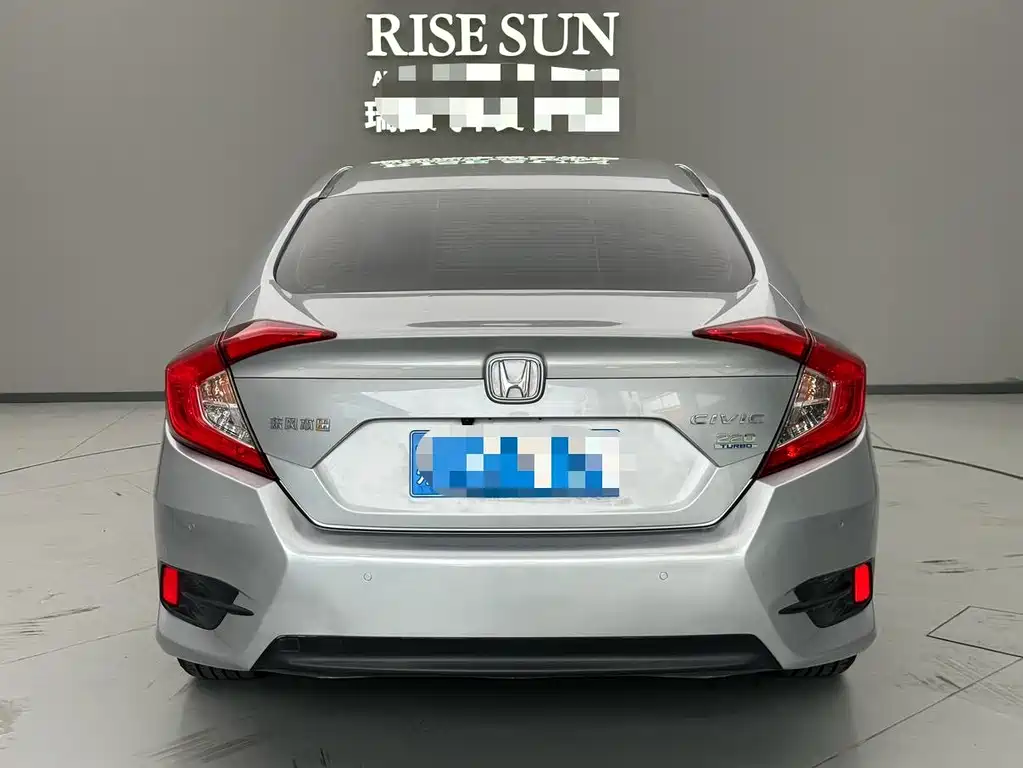 Honda Civic — миниатюра 7