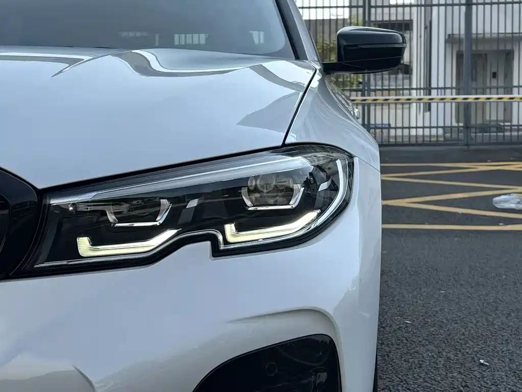 BMW 3 Series — миниатюра 7