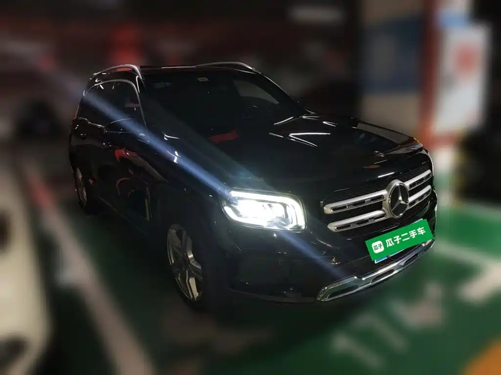 Mercedes-Benz GLB — миниатюра 24