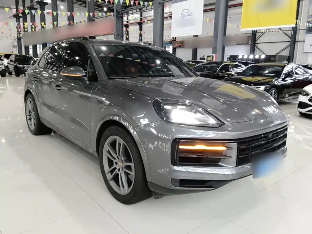 Porsche Cayenne — миниатюра 4